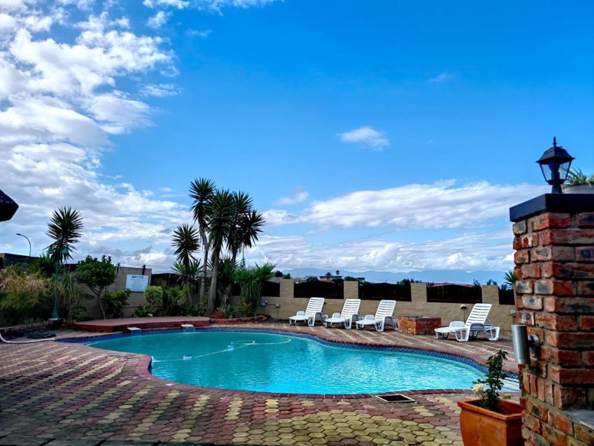 Aviators Paradise Guest House 莫塞尔湾 外观 照片